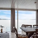 Lovely In Skånevik